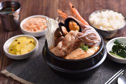 玉豆腐韓式料理(鳳山店家樂福)-韓式炸雞/必吃韓式豆腐煲/高雄韓式料理推薦